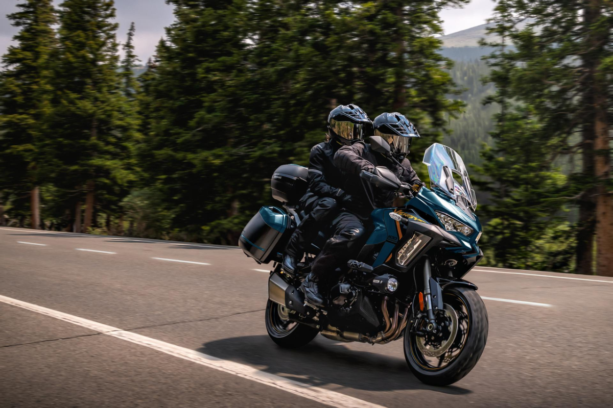 Đánh giá Kawasaki Versys 1100 2026: thêm sức mạnh để chinh phục đường dài