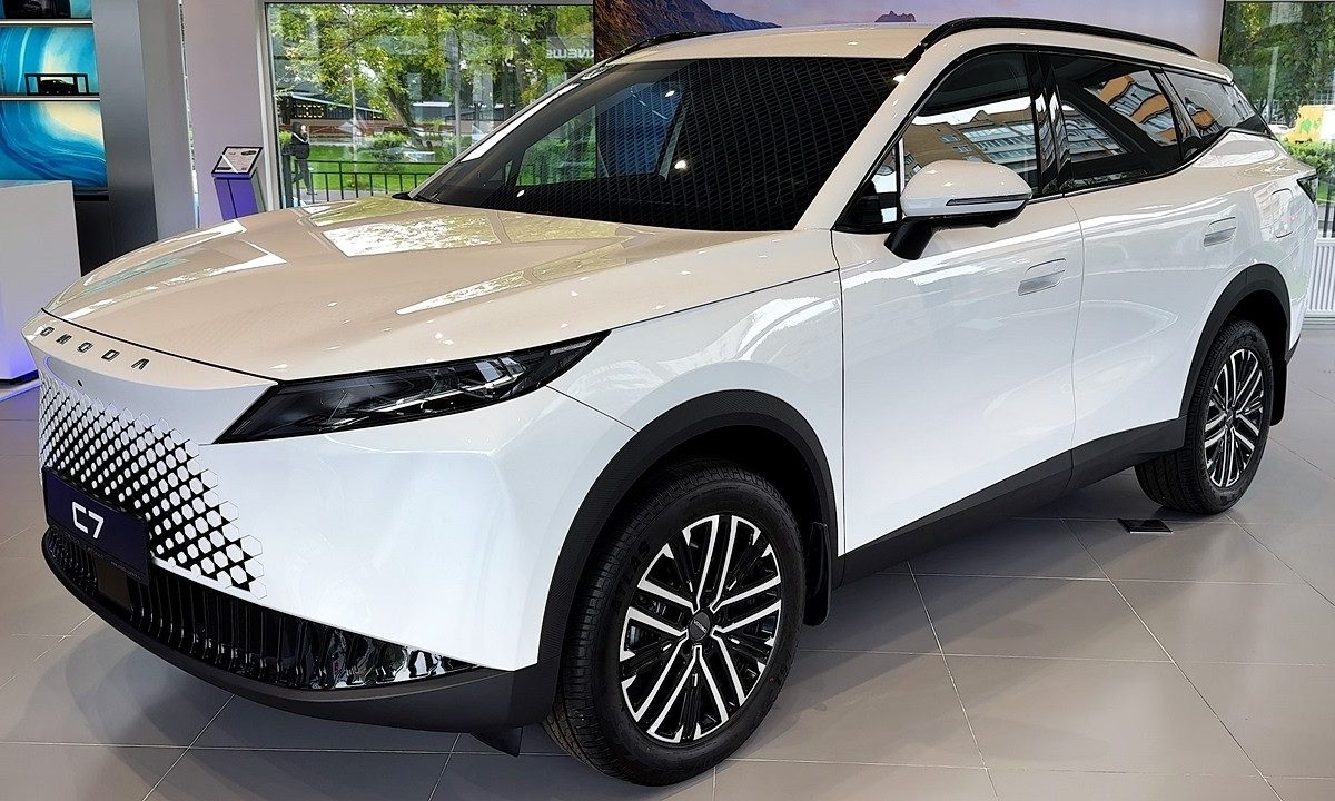 Omoda C7 2026