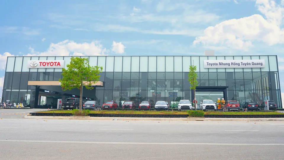 Toyota Nhung Hồng Tuyên Quang