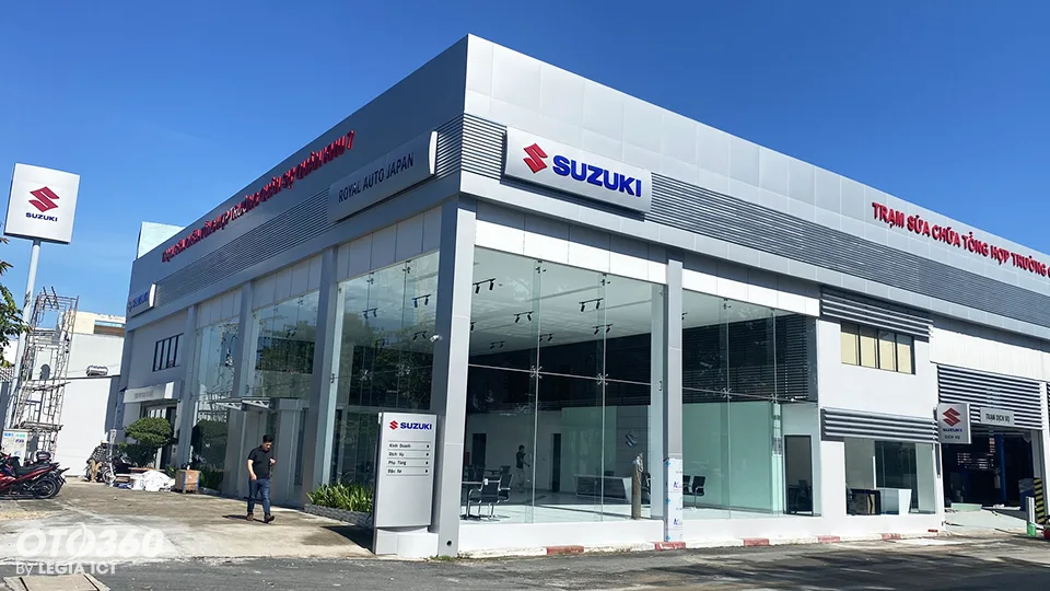 Suzuki Royal Auto Japan – Hóc Môn