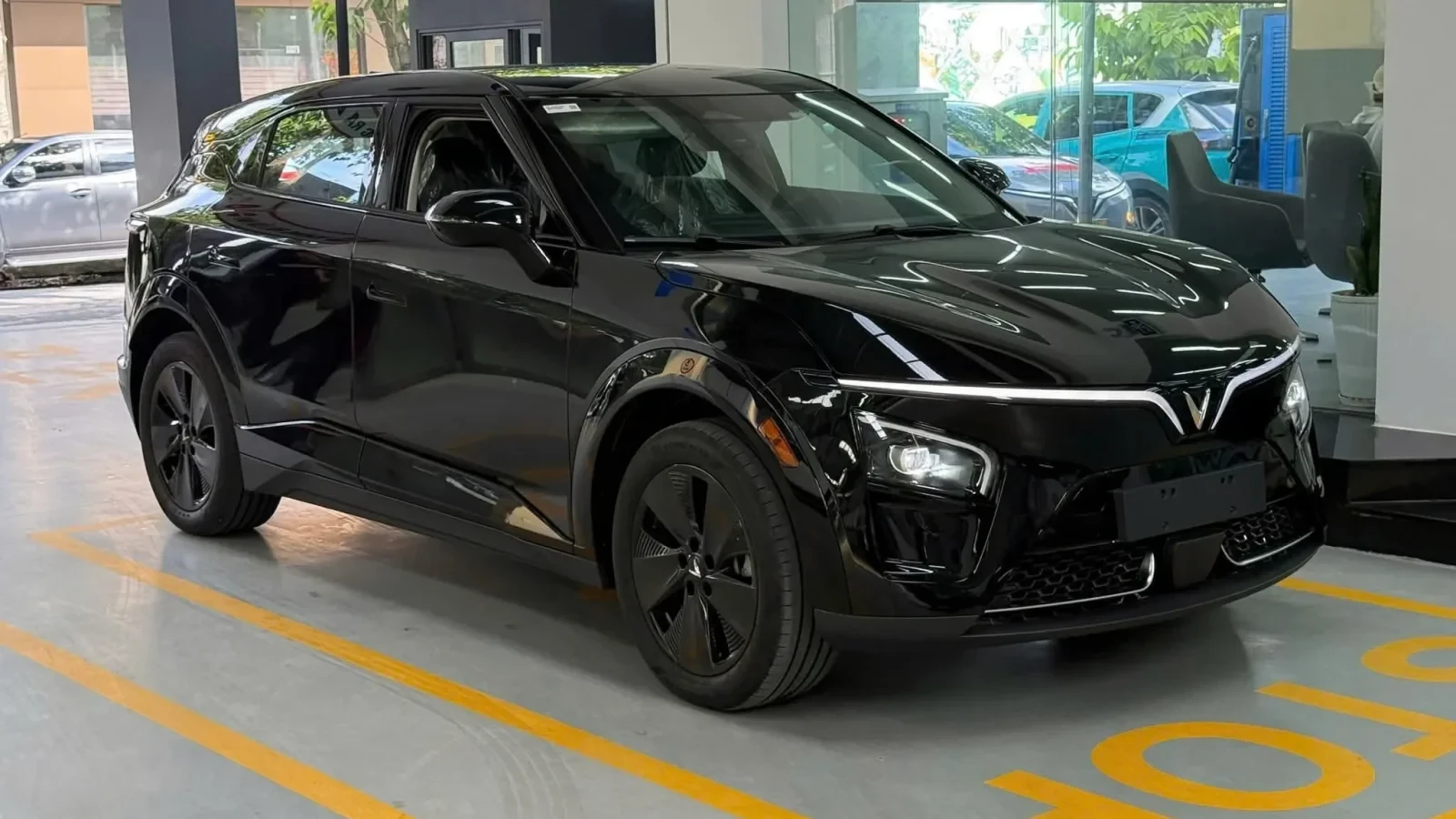 VinFast VF 7: Lựa chọn C-SUV khác biệt cho người trẻ thích cảm giác lái