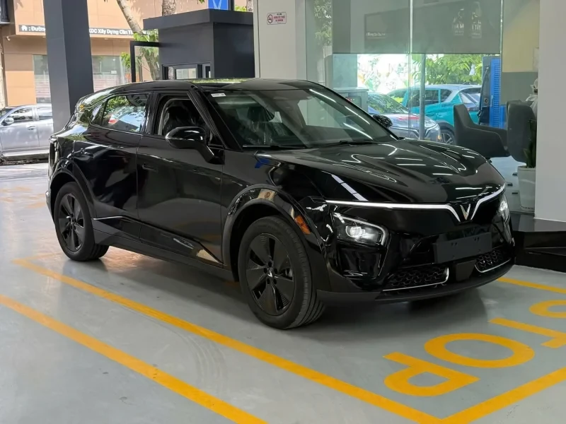 VinFast VF 7: Lựa chọn C-SUV khác biệt cho người trẻ thích cảm giác lái