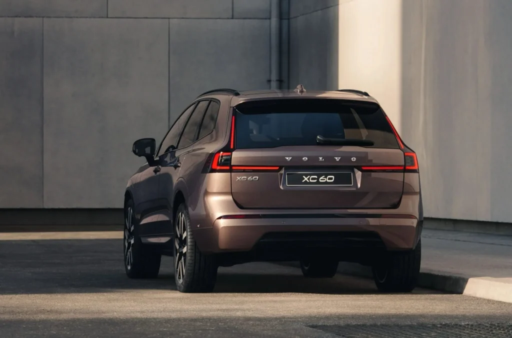 Bộ đôi SUV plug-in hybrid Volvo nâng cấp tầm hoạt động điện