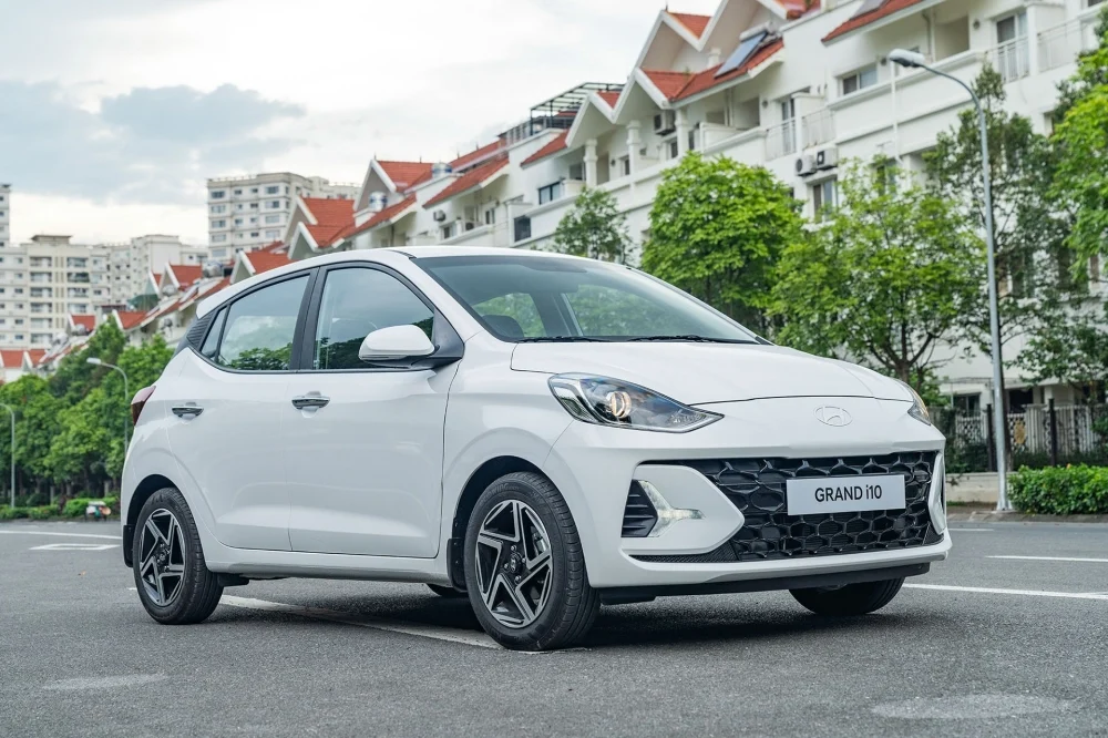 Phân khúc xe cỡ A co hẹp: Hyundai i10 lần đầu bán dưới 100 xe
