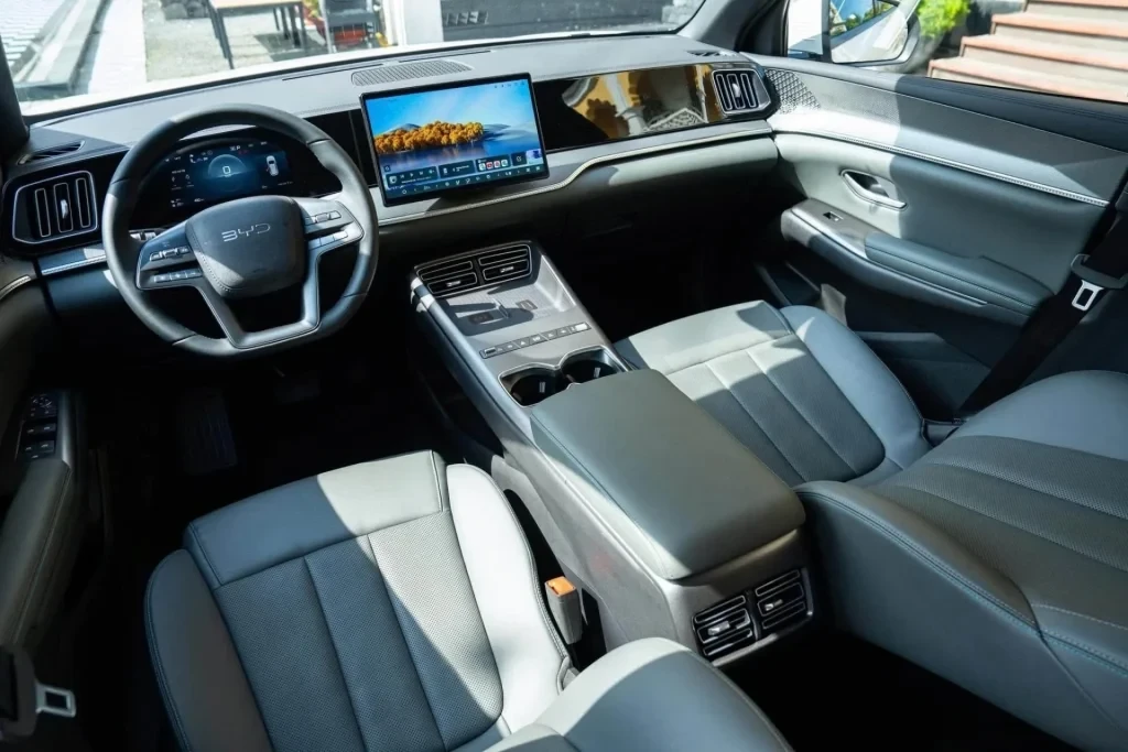 BYD Sealion 5 DM-i bản tiêu chuẩn: Giá ưu đãi 659 triệu đồng