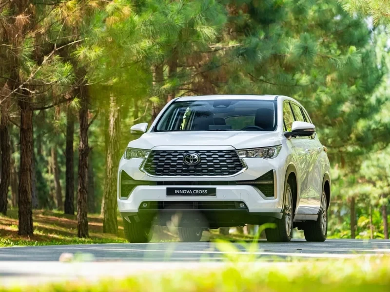 Doanh số xe hybrid tháng 9/2026: Toyota Innova Cross dẫn đầu
