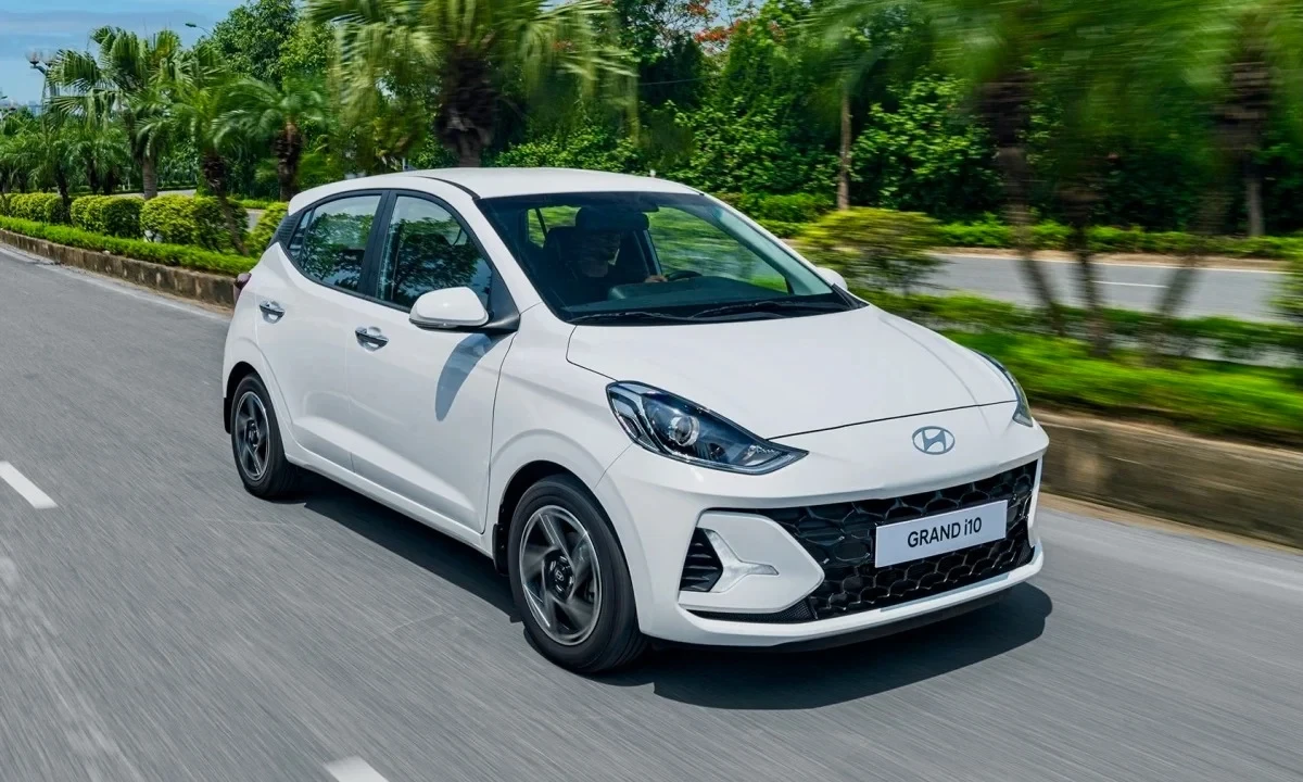 Hyundai Grand i10 và Toyota Wigo: Khoảng cách xe hạng A