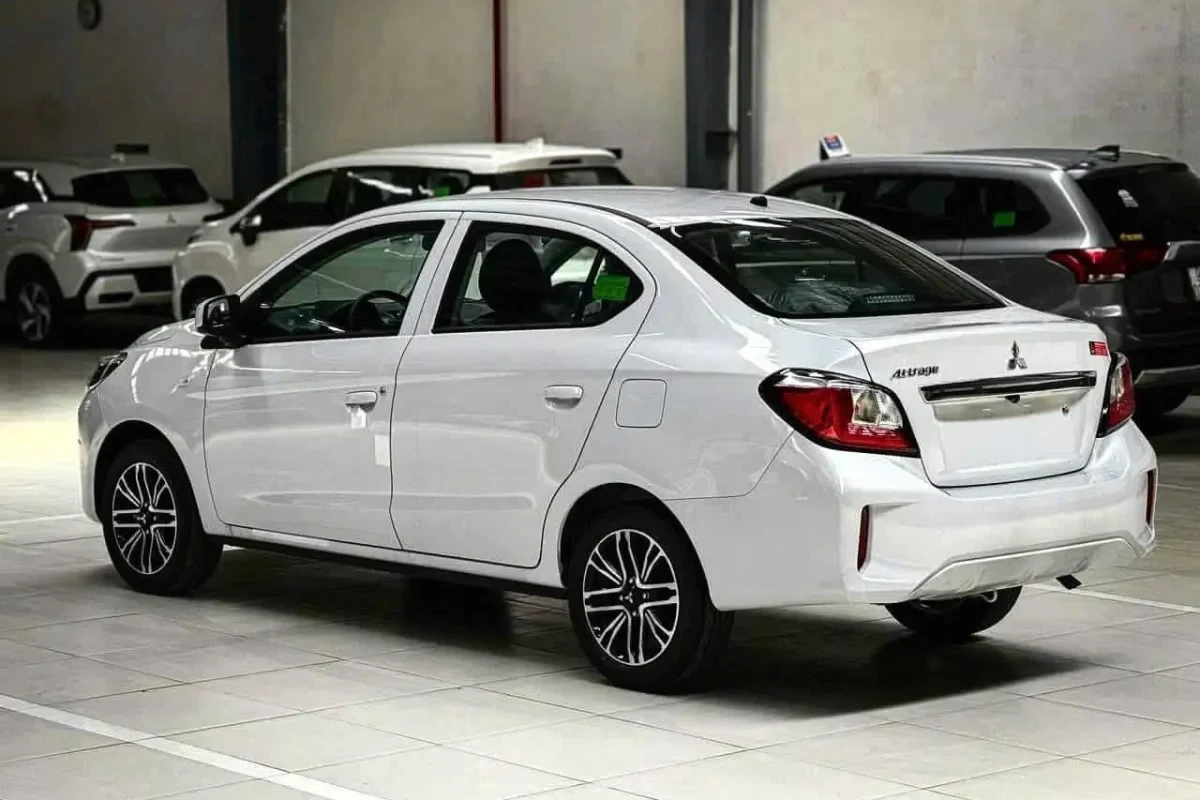 Mitsubishi Attrage giảm giá mạnh