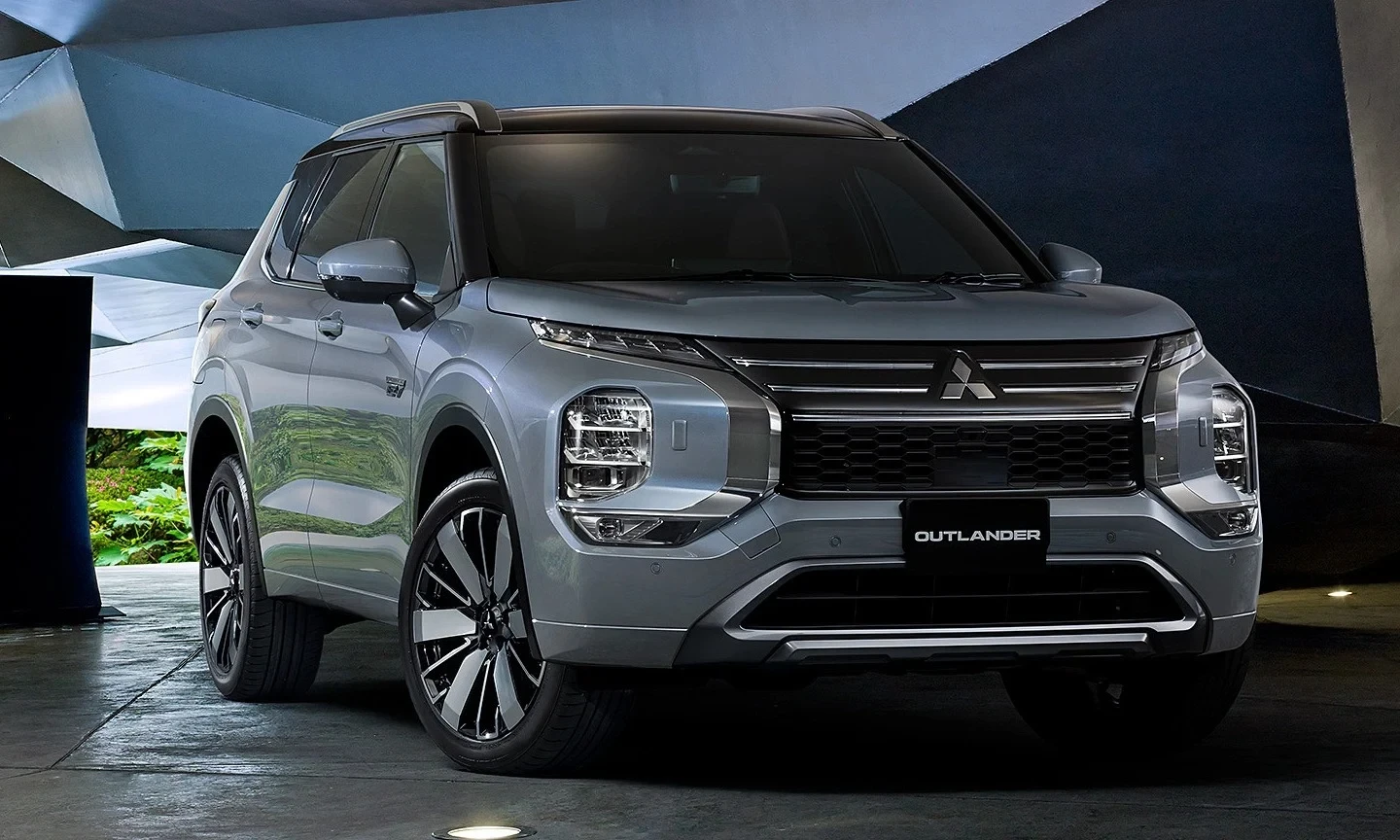 Mitsubishi Outlander 2026 lộ diện: Sẵn sàng đấu CR-V