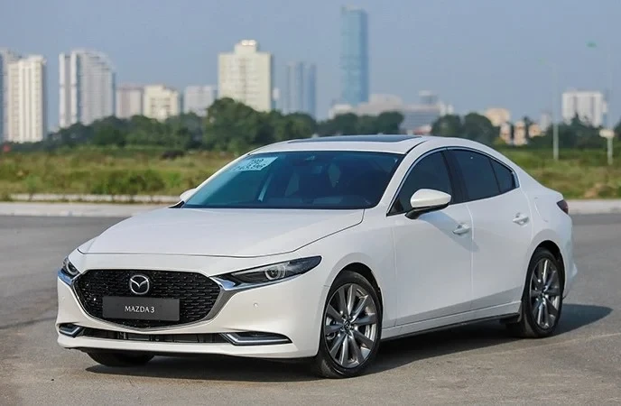 Sedan hạng C tháng 9/2026: Sức mua ảm đạm