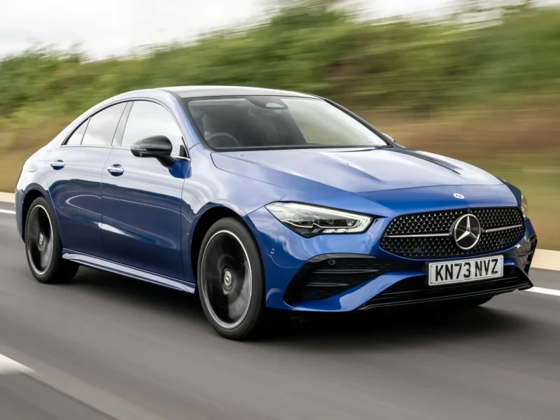 Thử nghiệm va chạm Mercedes-Benz CLA: Xe xăng đâm xe điện