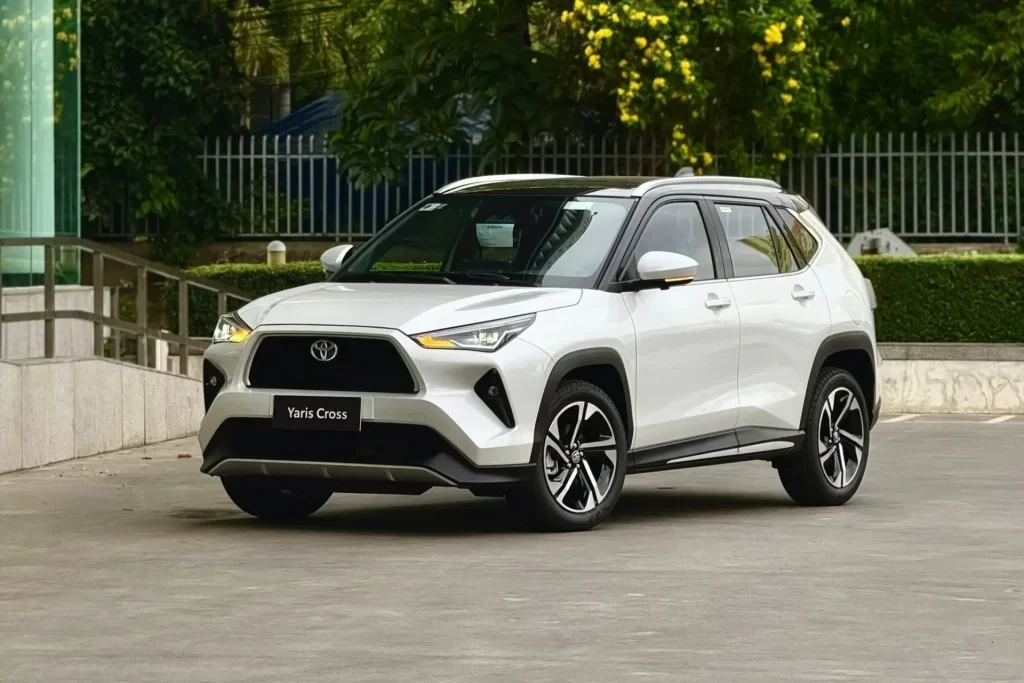 Top 10 ô tô xăng dầu tháng 9/2026: Toyota Yaris Cross dẫn đầu