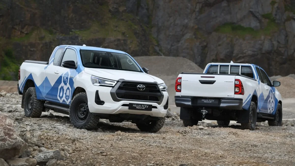 Toyota Hilux chạy bằng hydro sắp sản xuất thương mại