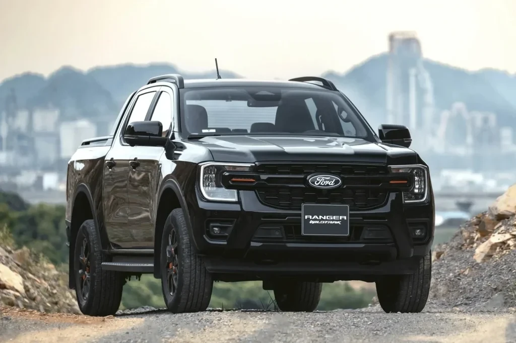 Triệu hồi Ford Ranger: 64 cụm túi khí rèm có nguy cơ lỗi